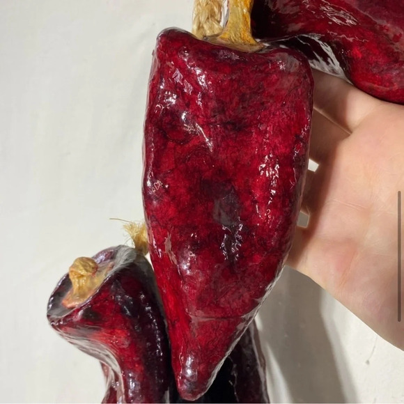 Vintage Decorative Paper Maché Deep Red Peppers On A Braided Rope - Picture 7 of 15